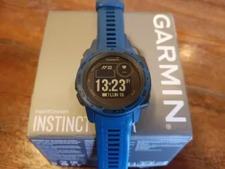 Reloj Garmin Instinct Solar Azul