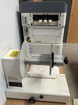 Impresora de etiquetas láser a color