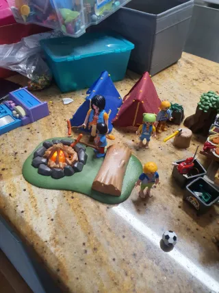 Playmobil Campamento Tiendas y Figuras