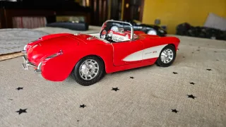 Chevrolet Corvette 1:18