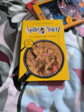 Libro Agatha mistery