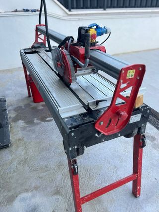 Cortadora Cerámica y Azulejos RUBI