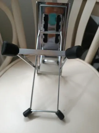 Soporte ajustable para pie de guitarra