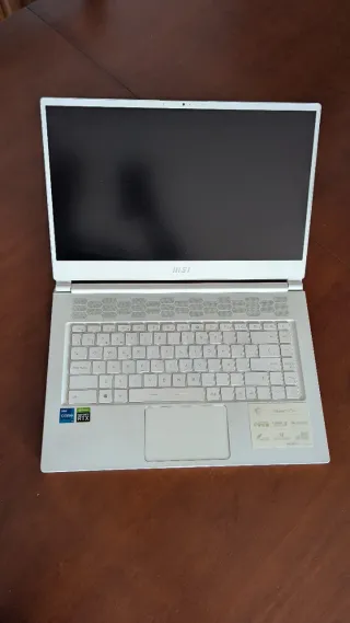 Portátil Gamer MSI STEALTH 15M A11UEK