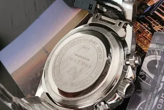 Reloj FREDERIC Analógico Plata y Blanco