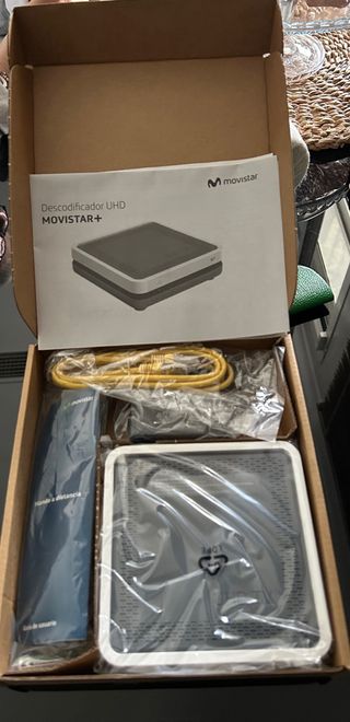 Descodificador UHD Movistar+ sin estrenar