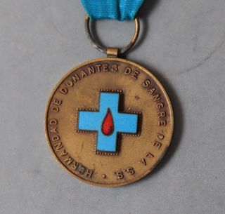 2 Medallas Donantes de Sangre Ejército y S.S.
