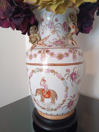 Jarrón chino romántico con peana XL