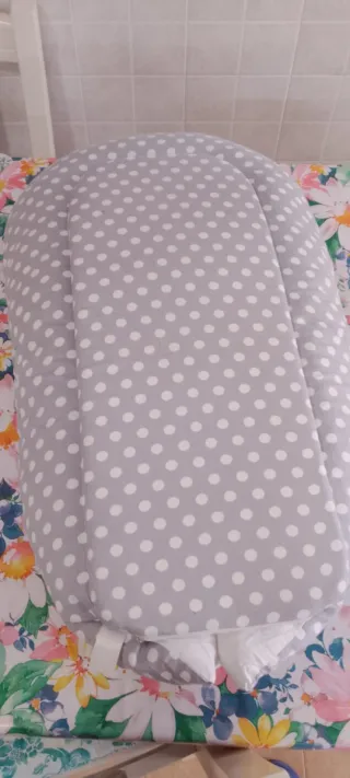 Riduttore neonato pois grigio e bianco