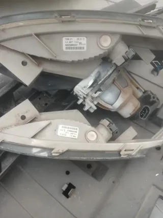 Faro antiniebla Opel Astra del izquierdo Spoiler,