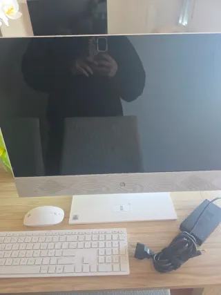 Ordenador HP All in One 27 i5-10400T