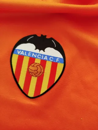 Camiseta deportiva Nike Naranja y Negra