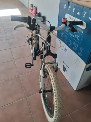 Bicicleta Infantil B'TWIN Negra