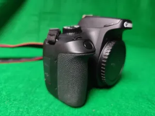 Canon EOS 4000D corpo macchina