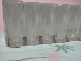 Juego de 6 vasos de vidrio