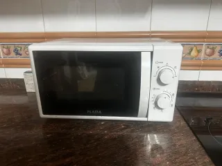 Microondas Flama blanco seminuevo