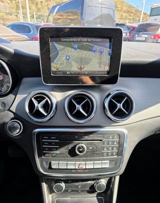 Mercedes-Benz GLA 200d automático 2019