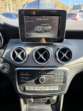 Mercedes-Benz GLA 200d automático 2019