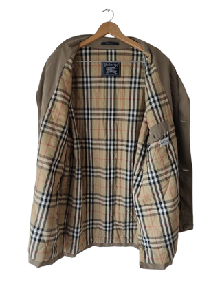 Gabardina Burberry beige