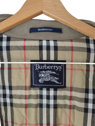 Gabardina Burberry beige