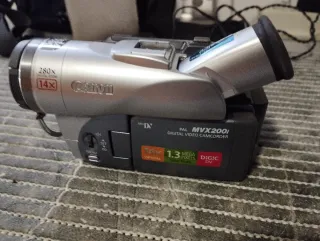 Videocámara Canon MVX200i 1.3MP
