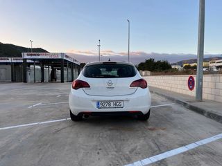 Opel Astra 1.4 Turbo del 2010