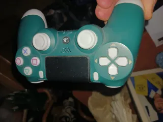 Consola PS4 Sony Negra + Accesorios