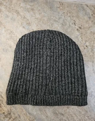 Cappello uomo invernale grigio
