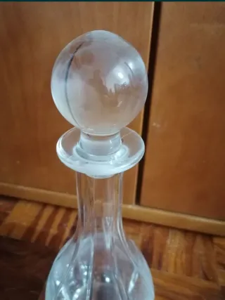 Garrafa licor e cálices Vista Alegre novos