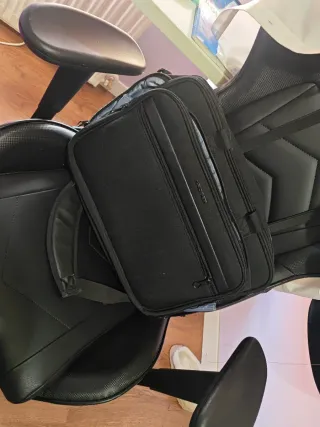 MOCHILA  PARA APORTAR DOCUMENTOS Y ORDENADOR