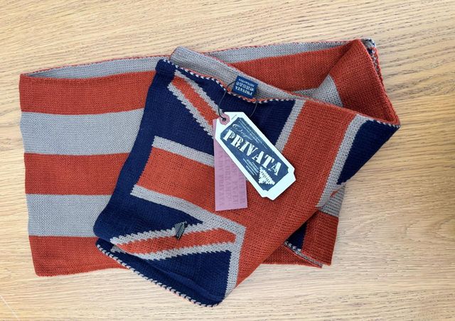 Conjunto de gorro, bufanda y guantes Pivata unisex