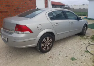 Opel Astra 2010