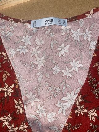 Vestido floral Mango