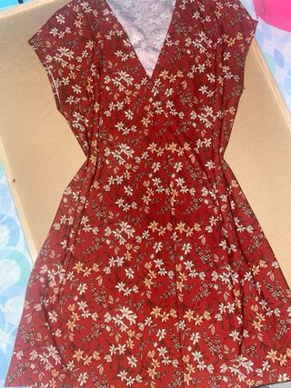 Vestido floral Mango