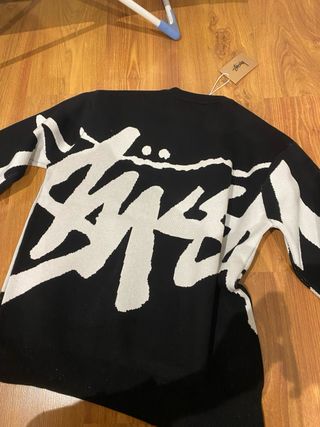 Sudadera Stussy Negra y Blanca