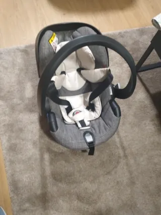 Carro Bebé con Capazo y Maxi-Cosi marca Stokke