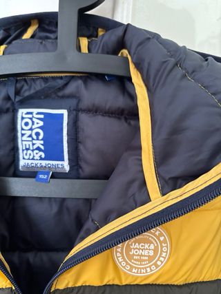 Chaleco talla 152 con capucha Jack & Jones
