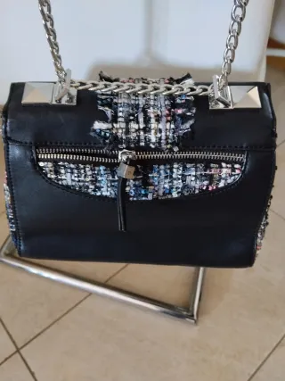 Bolso Negro y Multicolor