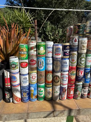 Colección latas cerveza variadas