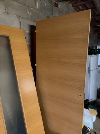 Puertas maderas con cristal y sin cristal