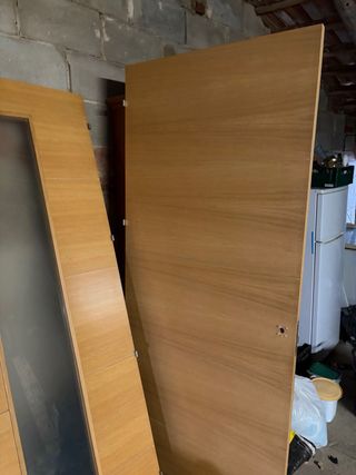 Puertas maderas con cristal y sin cristal