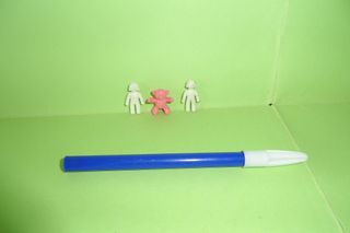 mini bambole e orsetto playmobil casa bambole