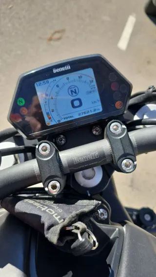 Benelli 502c estilo "Cruiser"