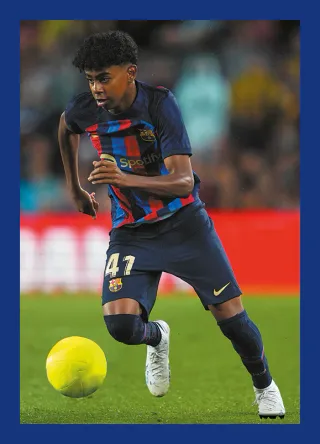 Album con 150 Cromos Topps 25 26 Stickers 2026