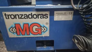 Tronzadora MG MACH 450 y compresor