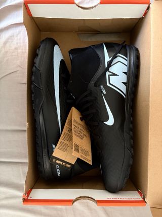 Zapatillas Nike multitaco con tobillera Mercurial