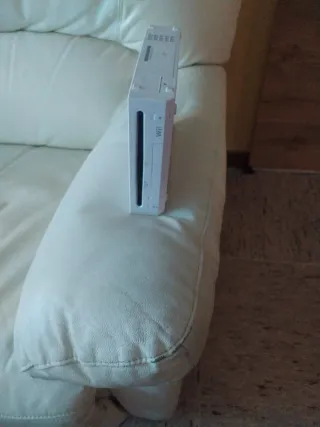 Nintendo Wii + Wii Fit + 2 mandos