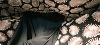 Minifalda Marc Cain Flores Blancas