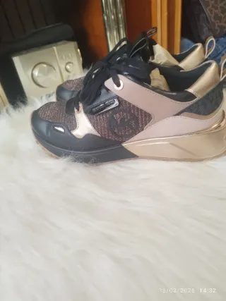 Zapatillas Michael Kors Originales Negro/Dorado