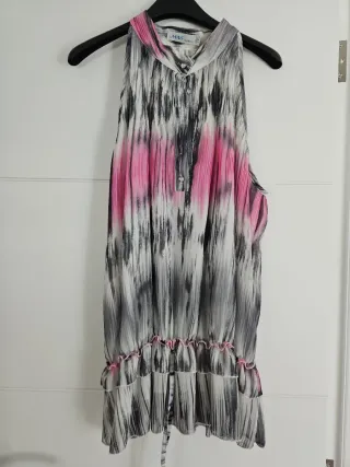 Blusa halter multicolor con volantes